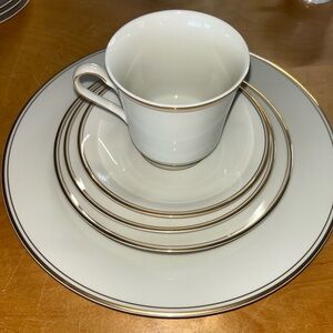 Mikasa Trousdale Fine China. this pattern was discontinued in 2002.